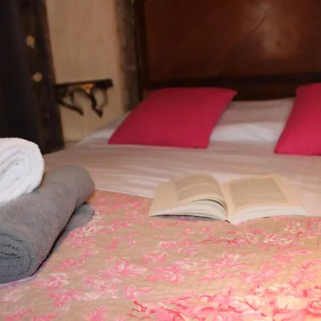 La Roseraie Avec Acces Piscine La Roseraie *