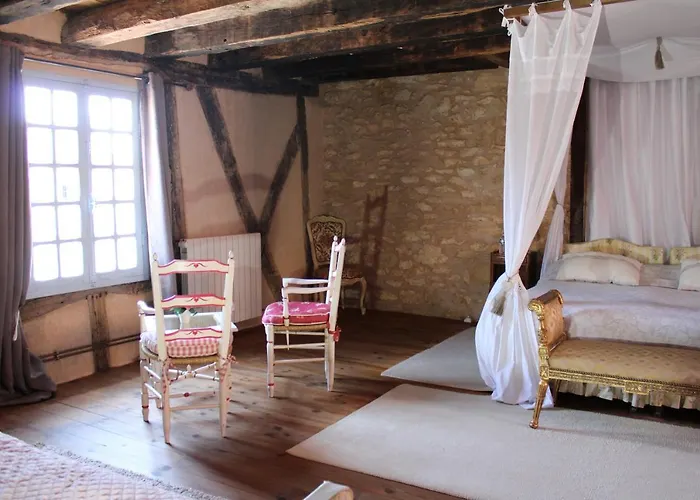 La Roseraie Avec Acces Piscine La Roseraie * Montignac-Lascaux