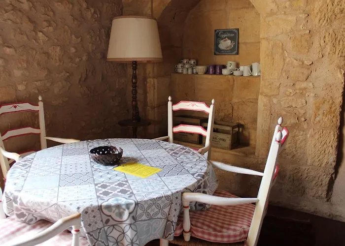 Holiday home La Roseraie Avec Acces Piscine La Roseraie